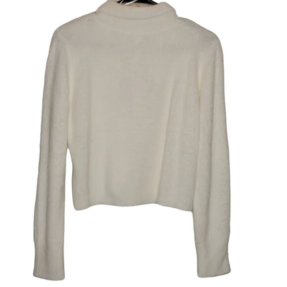 525 Eyelash Soft White Fuzzy Cropped Sweater Holiday Winter Knit Designer - Picture 8 of 16